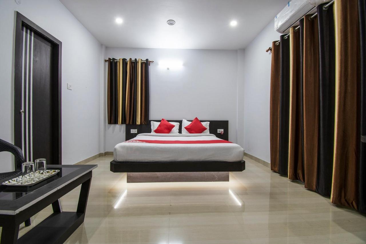 Oyo 26974 Hotel S G International Patna  Bagian luar foto