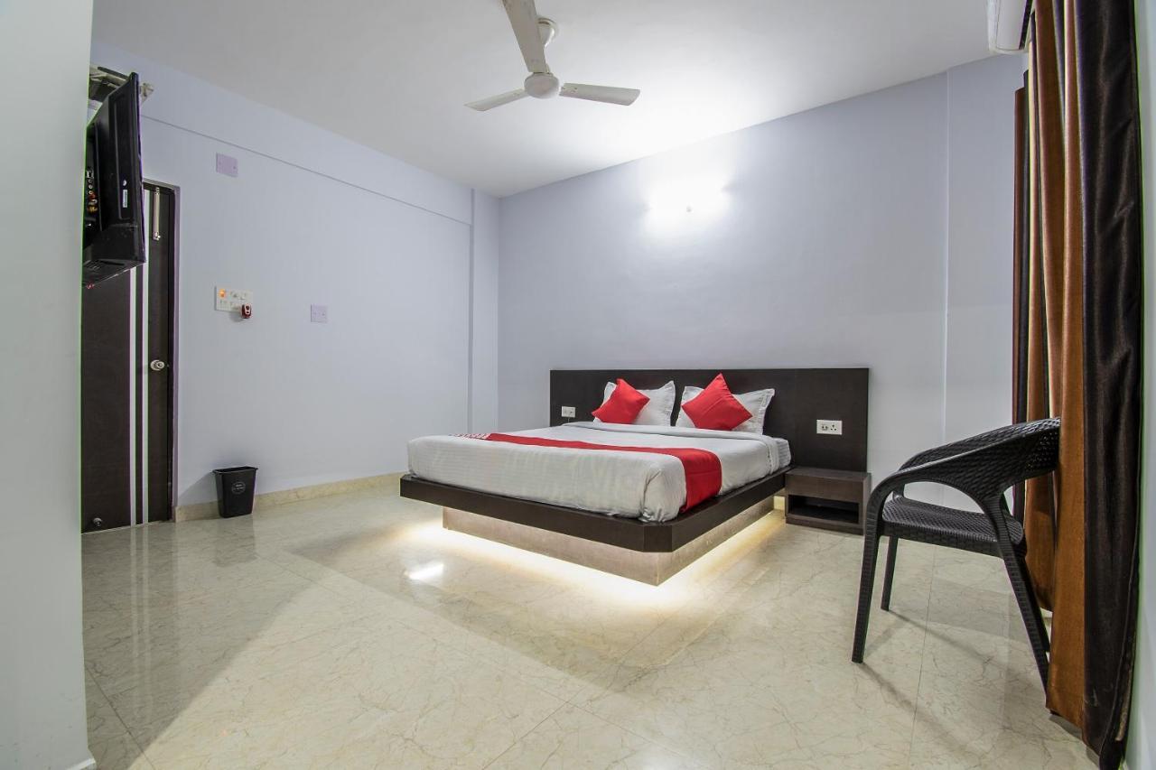 Oyo 26974 Hotel S G International Patna  Bagian luar foto